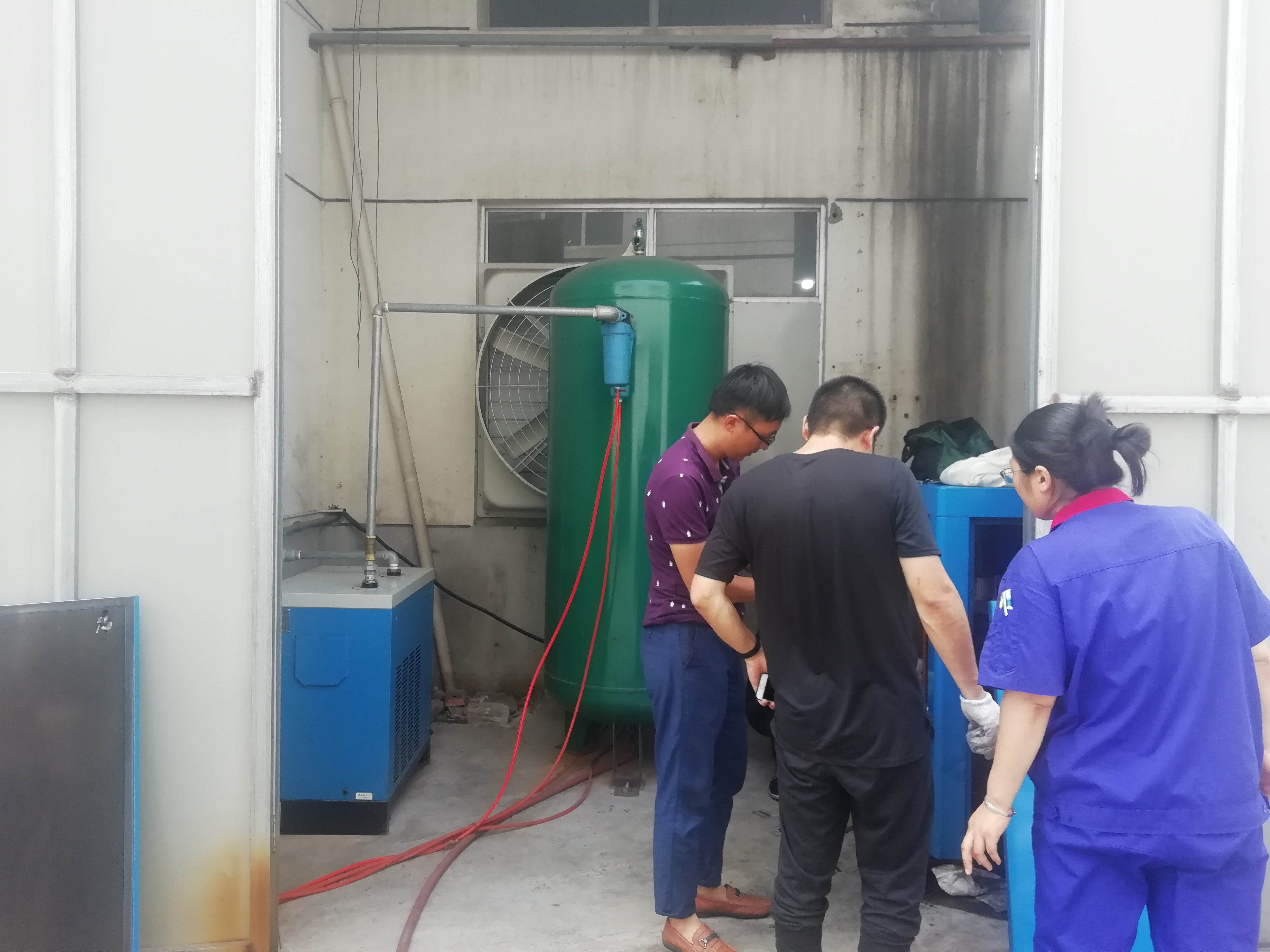 吹瓶配套用空压机